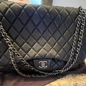 Classic Chanel Single Flap Quilted Lambskin Jumbo